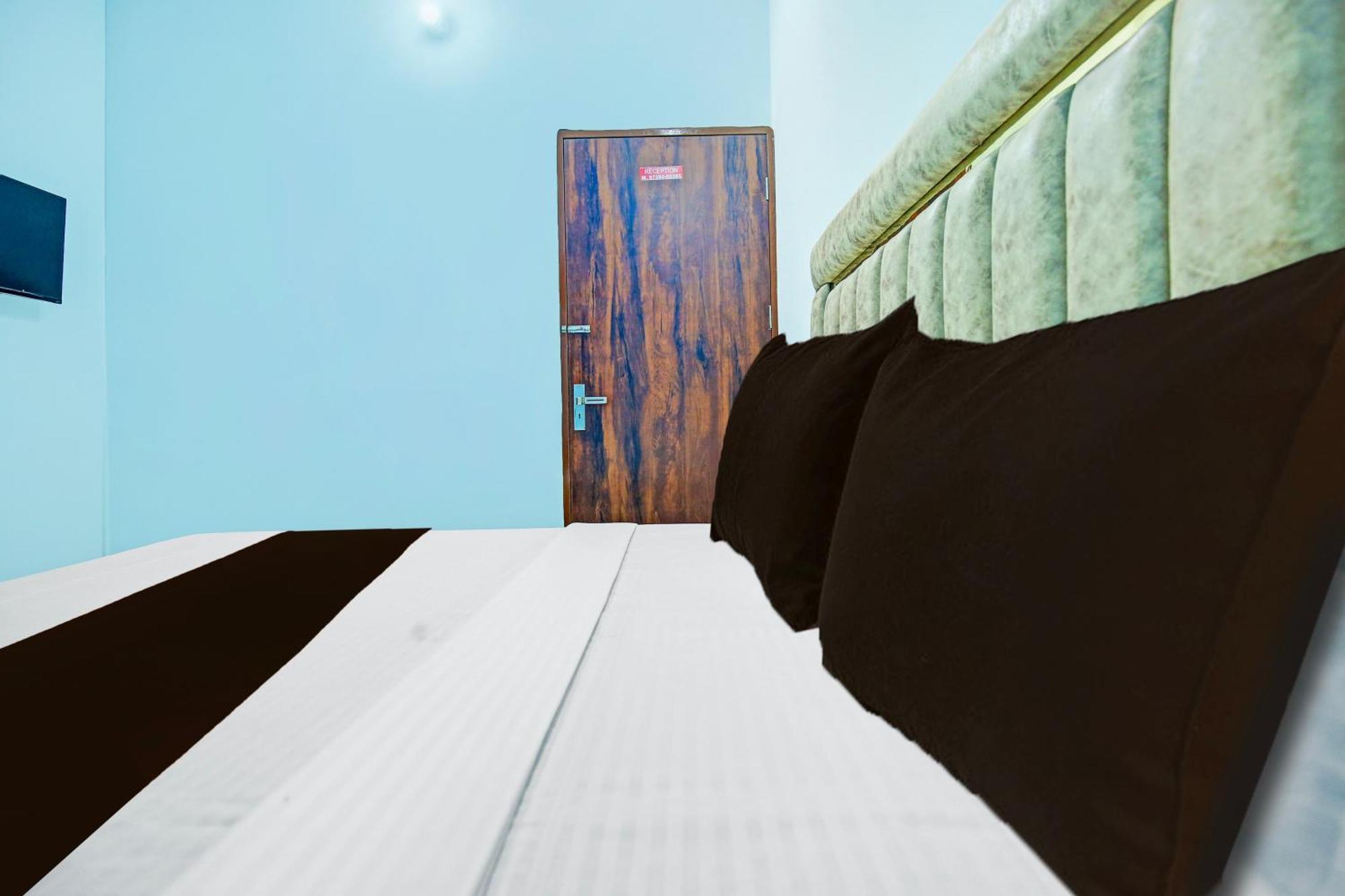 Super Hotel O Sirsa Hotel & Guest House 외부 사진